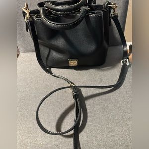 Dooney & Bourke black handbag